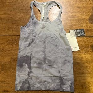 NWT Swiftly Tech Tank